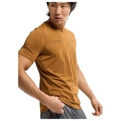 Arcteryx Herren T-Shirt Captive Split 9 Arcteryx Herren T-Shirt Captive Split -Outdoor Sportswear arcteryx herren t shirt captive split 06523 yukon 4133